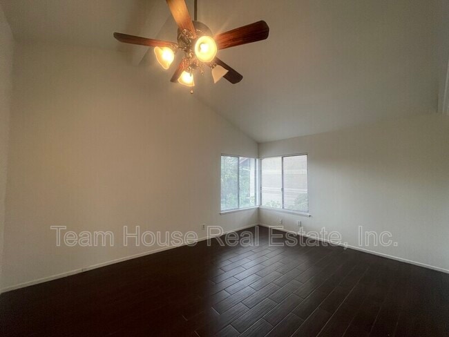 Building Photo - 23423 Vía Boscana