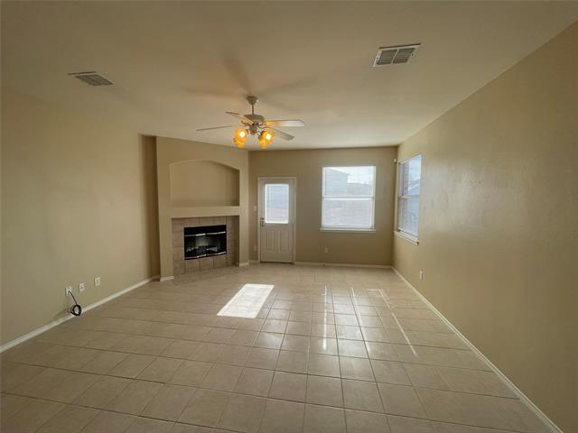 Building Photo - 724 Courson Dr