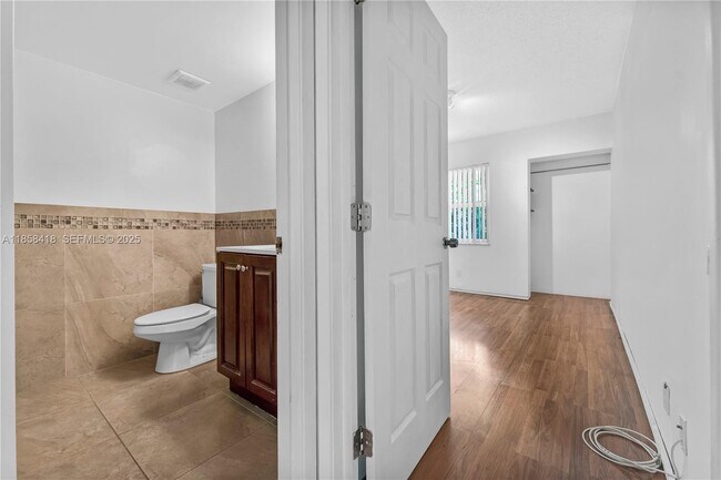 Building Photo - 11160 W Sample Rd