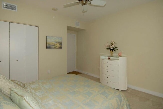 Building Photo - 2821 N Ocean Blvd