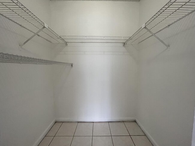 Building Photo - 8720 N Sherman Cir