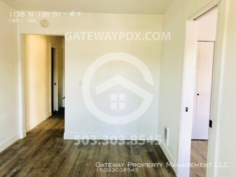 Building Photo - 108 N 1st St