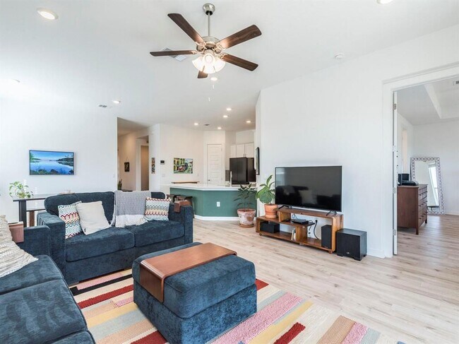 Building Photo - 2132 Centerline Ln