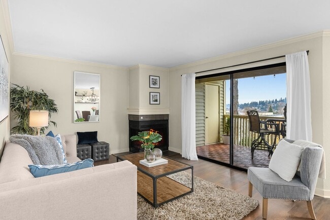 Building Photo - Coming soon - 2BR/1.5BA Condo in Kirkland