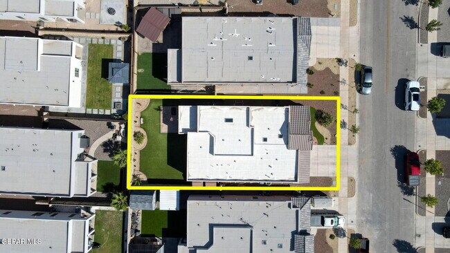 Building Photo - 1149 Stoke St