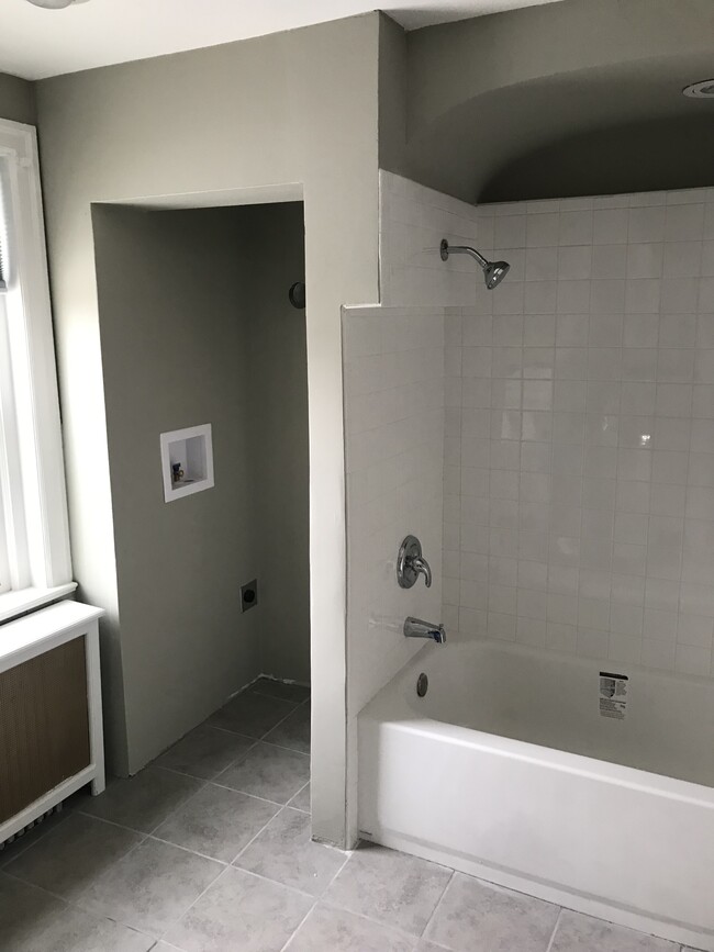 Large bathroom with in unit stackable washer/dryer (to be installed) - 430 Main St