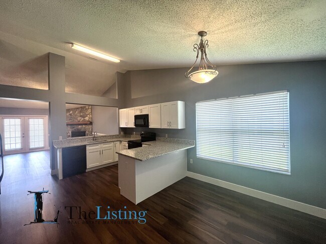 Building Photo - 444 Long Pine Dr