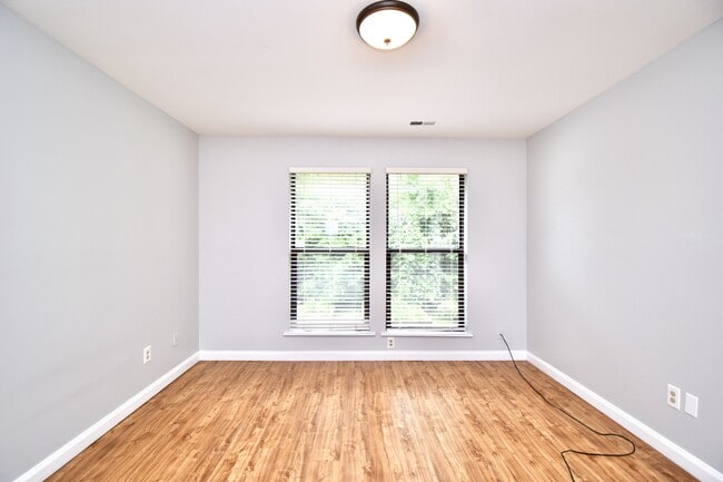 Building Photo - 758 Cincinnati-Batavia Pike