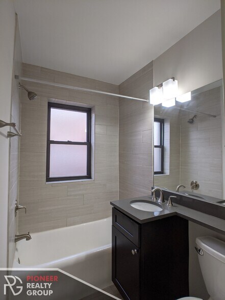 Building Photo - 2430 N Kedzie Blvd