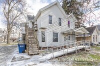 Building Photo - 603 Milton St