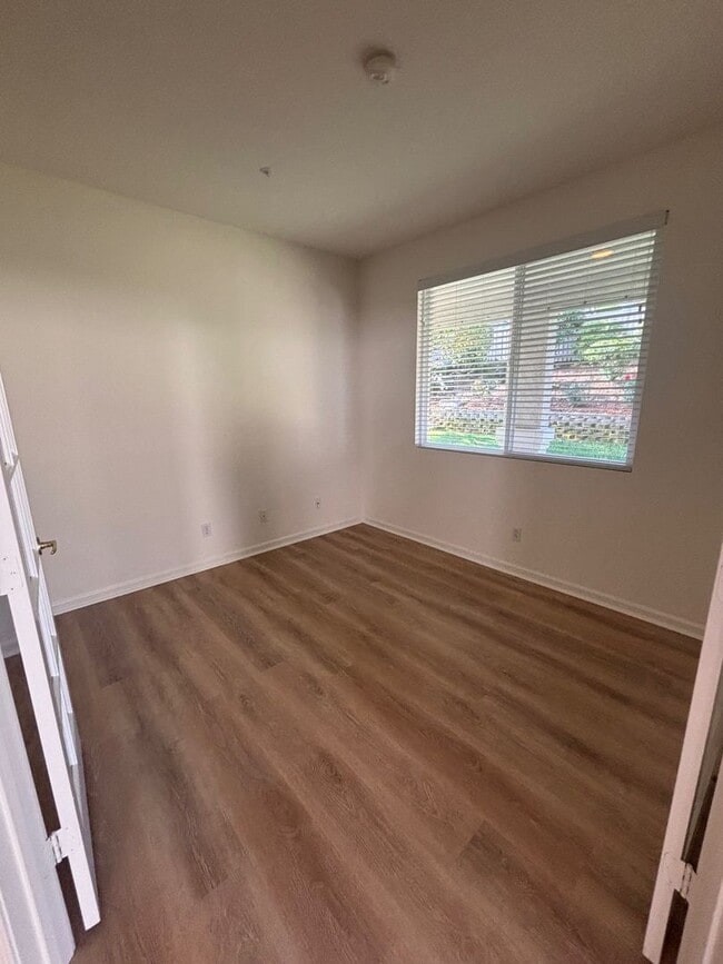 Building Photo - Large Single Level 2 Bedroom 2 Bathroom with Office in Cloverdale's Del Webb Community with A/C &...