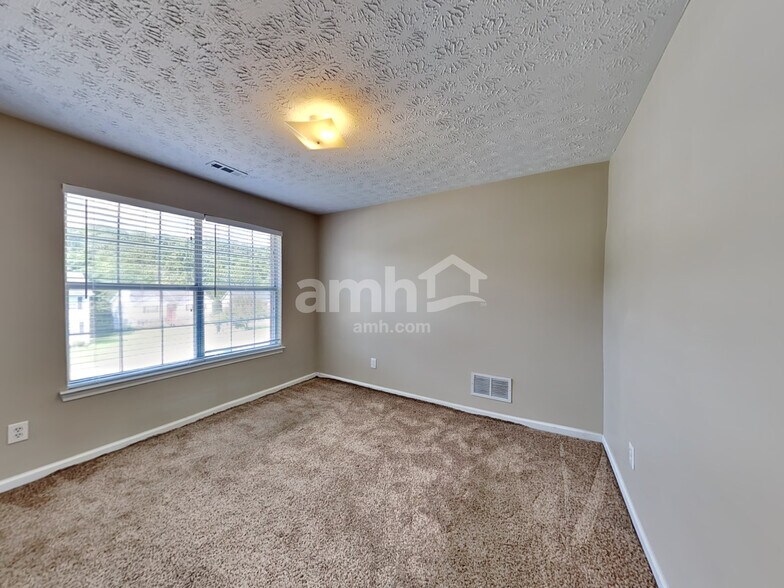 Building Photo - 3101 Canter Ct