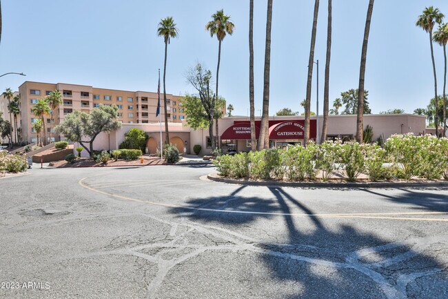 Building Photo - 7920 E Camelback Rd