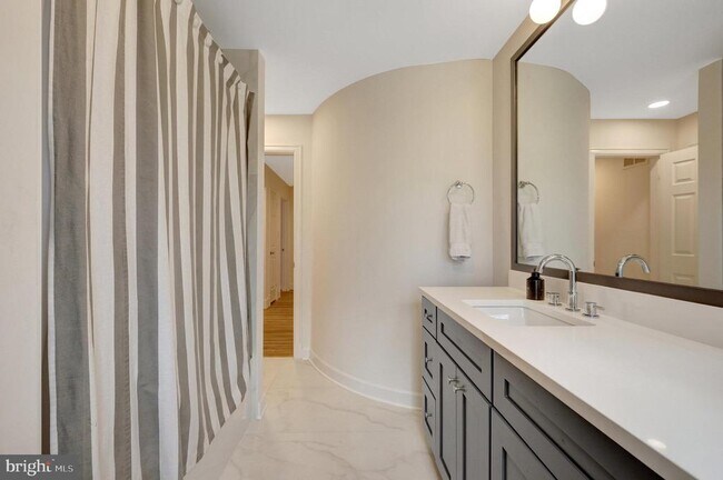 Building Photo - 6305 Dunaway Ct