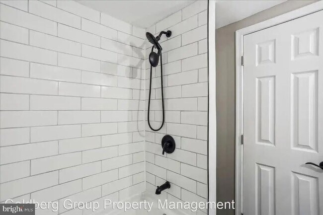 Building Photo - 7502 Alfred Dr