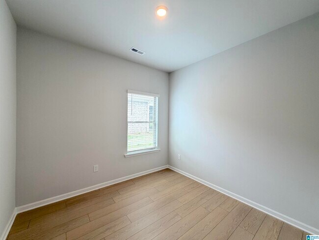 Building Photo - 204 Stockyard Cir