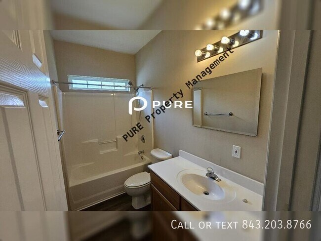 Building Photo - 227 Moon Dance Ln
