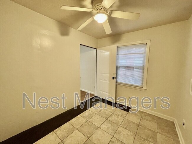 Building Photo - 3533 Furman Dr