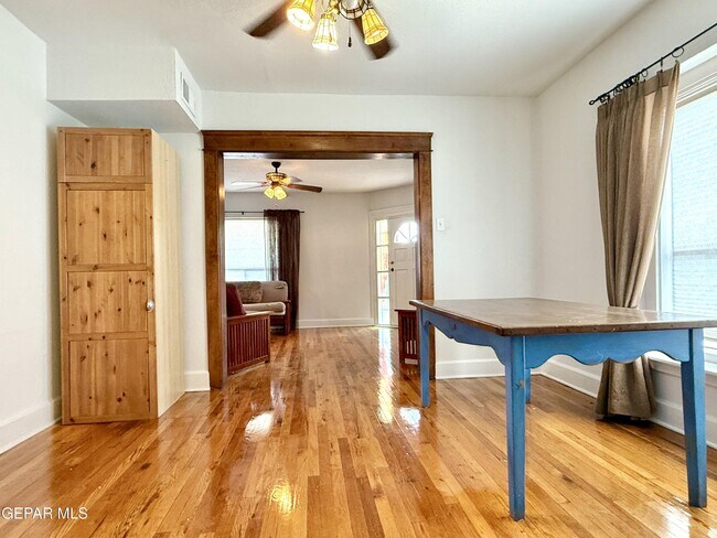 Building Photo - 611 New York Ave