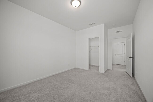 Building Photo - 2710 Turner Pines Dr