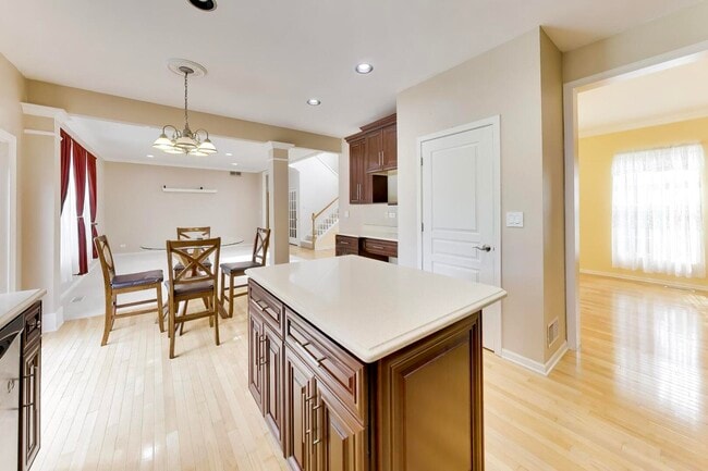 Building Photo - 501 Tuscany Dr