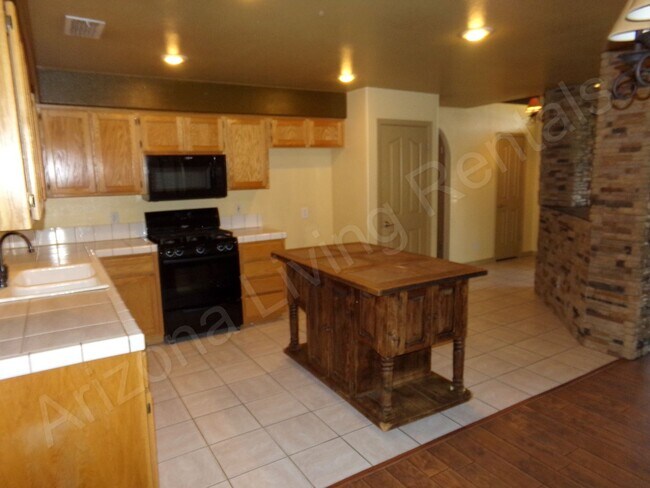Building Photo - BEAUTIFUL HOME NEAR WALLECK RANCH