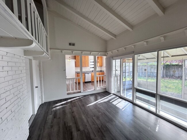 Building Photo - Updated Three Bedroom Two Bathroom Home