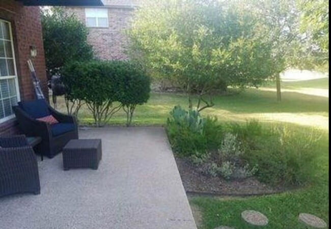 Building Photo - Mill Creek Executive Home Overlooking Golf Course at 17th Tee