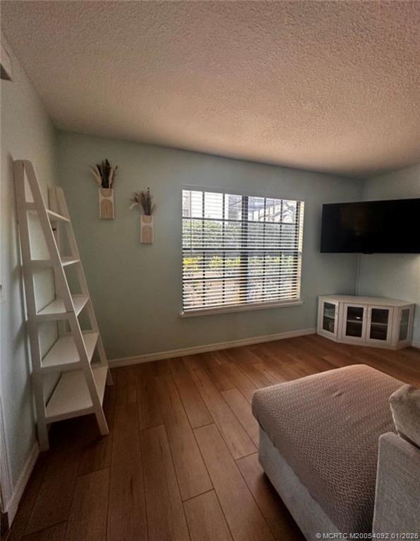 Building Photo - 7411 SE Jamestown Terrace