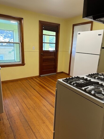 Kitchen - 14 Orchard St