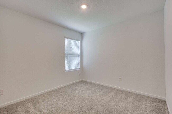 Building Photo - Be the First to Live Here $1,950 – Spaciou...