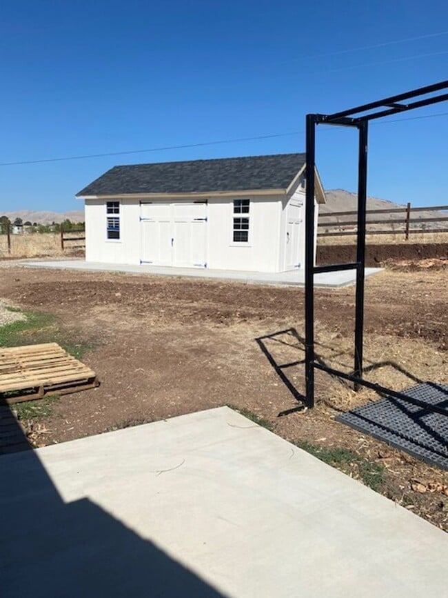 Building Photo - Peaceful Country Living on Thermal Road 3 ...