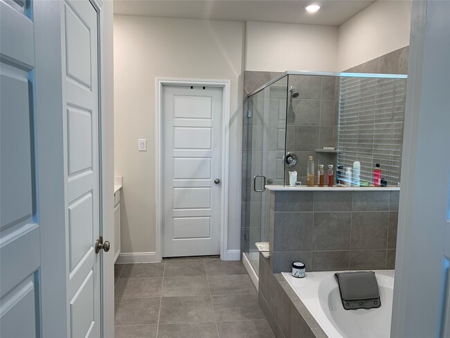 Building Photo - 4326 Pale Fox Ln