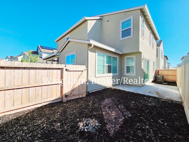 Building Photo - 3165 Sunny Gate Ln