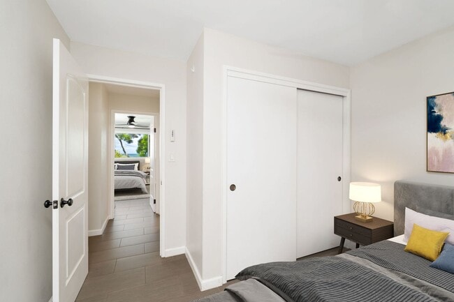 Building Photo - Experience Island Living at Its Finest in ...
