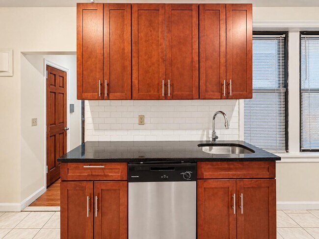 Floorplan - 30 Dongan Place