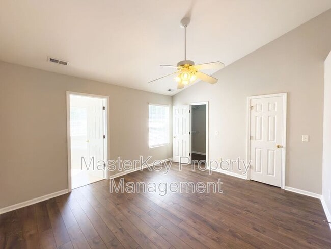 Building Photo - 123 Baberton Dr