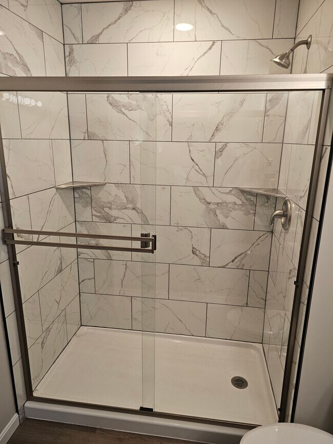 Building Photo - Vroooom . . . . the ROAD is calling. . . .Fully furnished themed rental includes all utilities an...