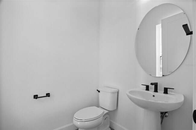 Building Photo - 2311 Brix St