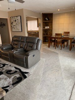 Building Photo - 2028 Fremont St