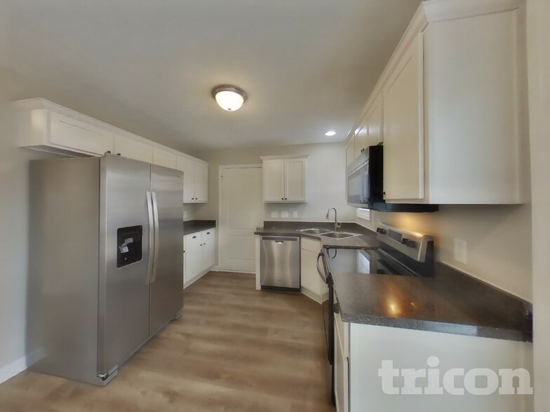 Building Photo - 2795 Ridgepole Dr