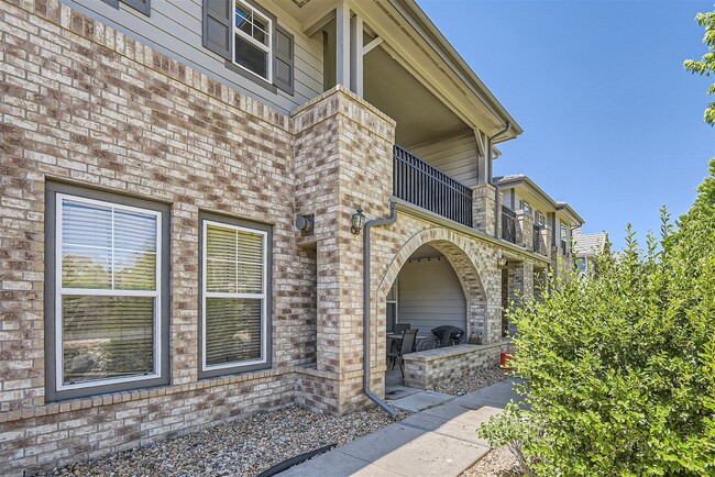 Building Photo - Newly Updated 3 Bedroom, 2 Bath Townhome I...