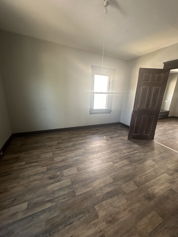 Building Photo - 3802 Poe Ave