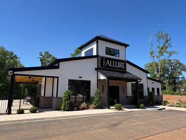 Building Photo - 32 Allure Dr