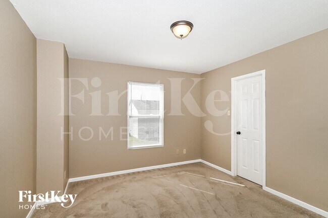 Building Photo - 10335 Homestead Dr