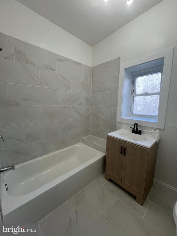 Building Photo - 2720 N Hemberger St