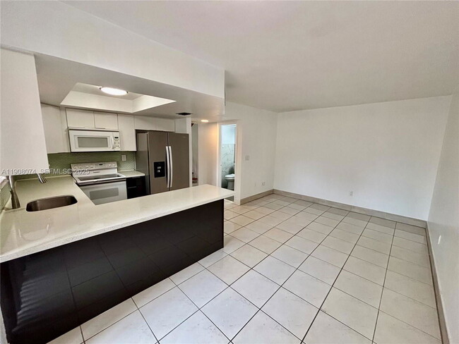 Building Photo - 11820 SW 80th St