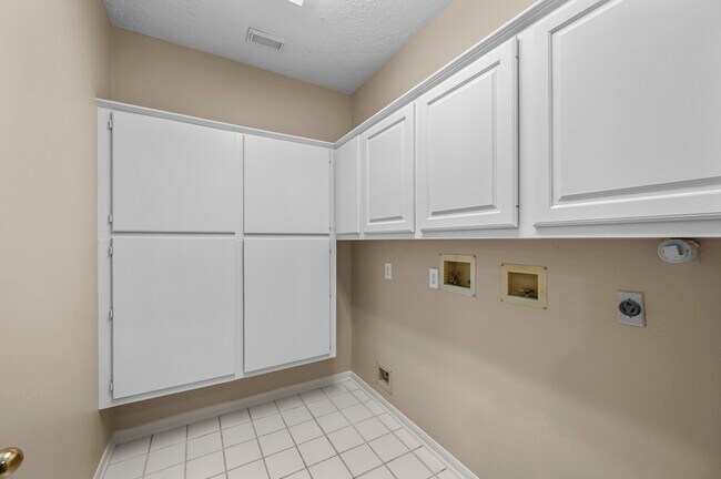 Building Photo - 1122 Wellshire Dr