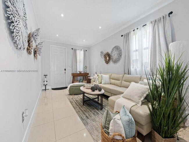 Building Photo - 8781 NW 98th Ct