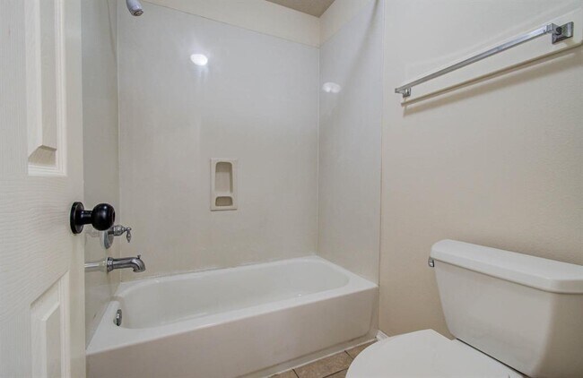 Building Photo - 14555 Gleaming Rose Dr